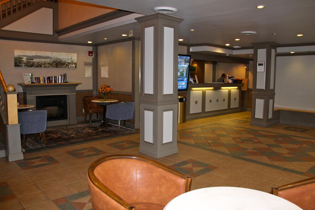 Days By Wyndham Downtown Hotel Vancouver
