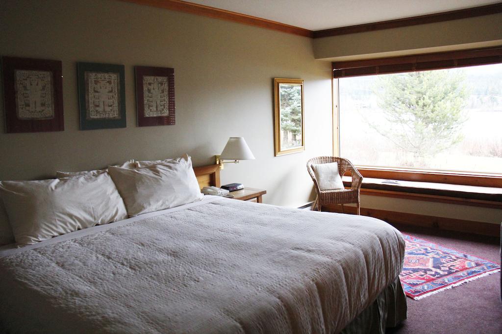 Hotel Edgewater