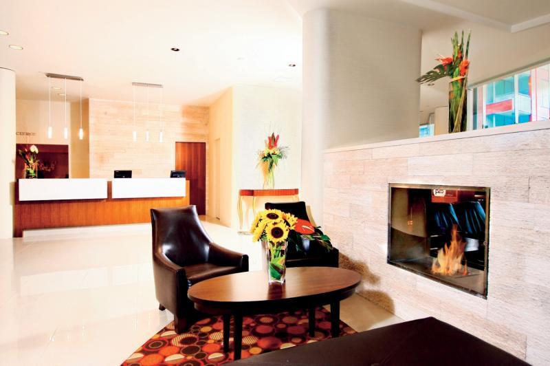 Pinnacle Harbourfront Hotel 4*