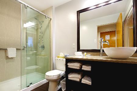 Days By Wyndham Downtown Vancouver