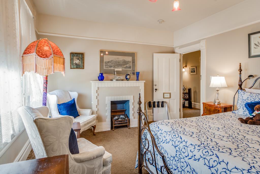 Bed & Breakfast O Canada House Vancouver