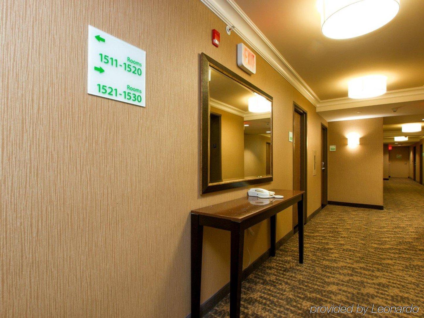 Vancouver-centre Broadway By Ihg 3* Vancouver