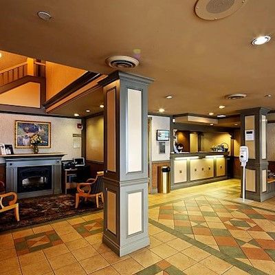 Days By Wyndham Downtown Hotel
