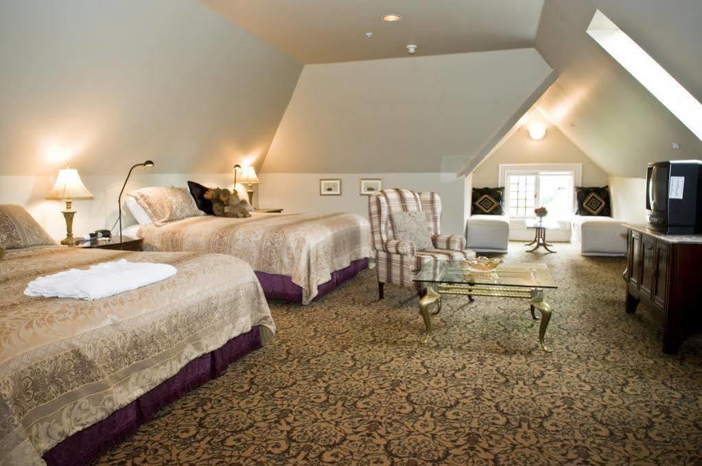 O Canada House Bed & Breakfast 4*