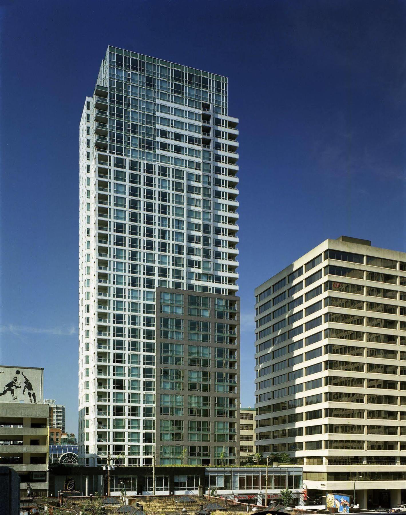 Carmana & Hotel Vancouver