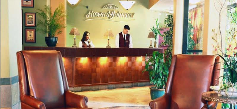 Howard Johnson By Wyndham Downtown 2*