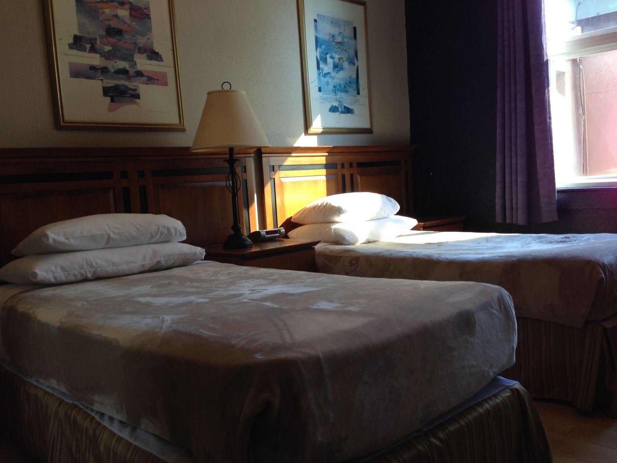Hostel Ambassador Vancouver