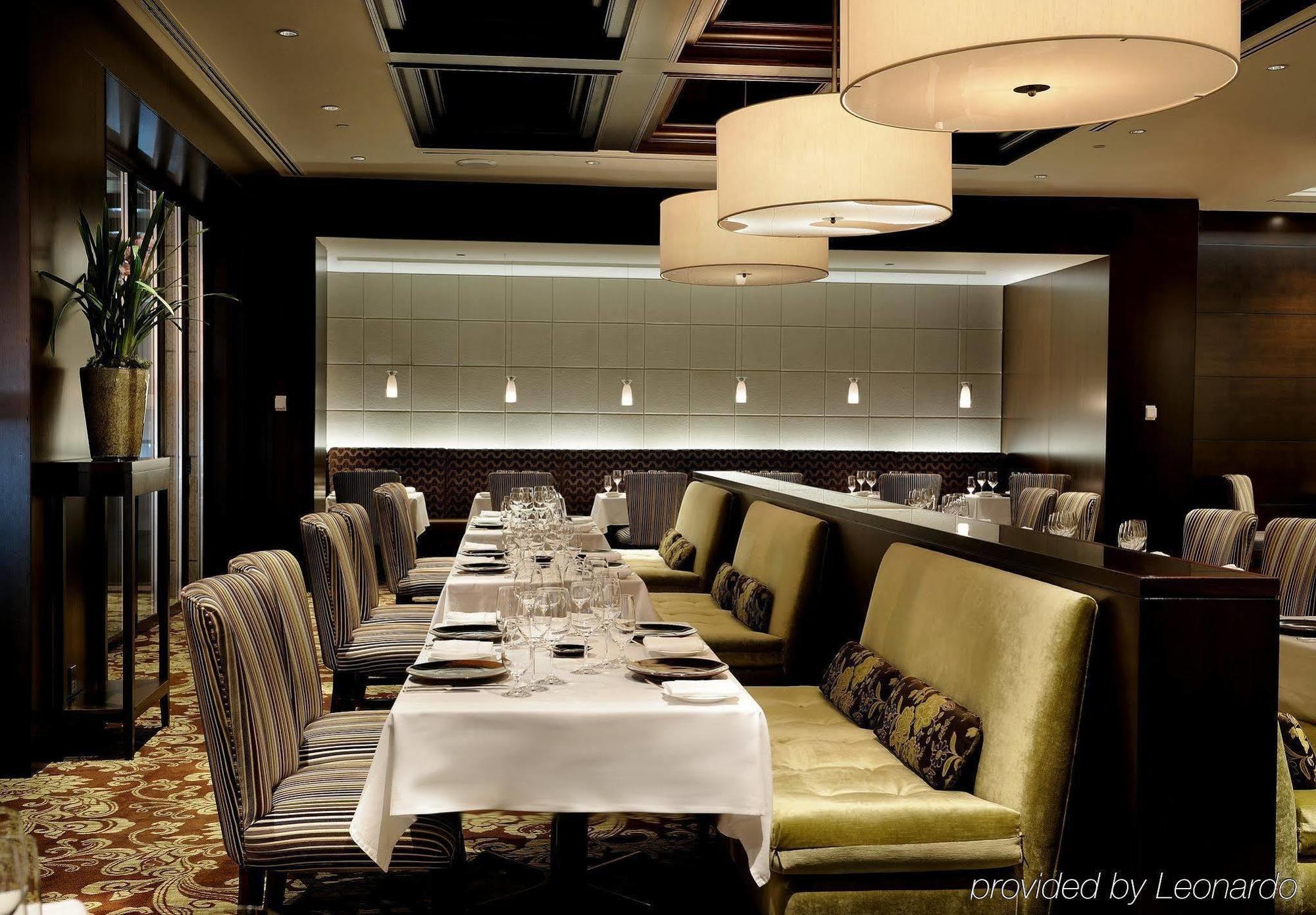 Auberge Vancouver Hotel