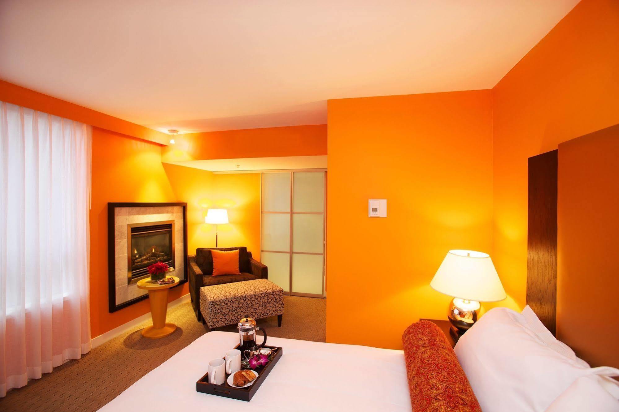 Opus Hotel 4*