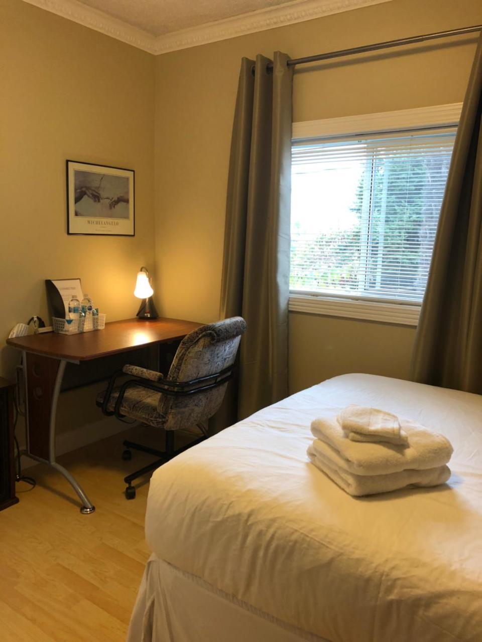 Guest house Cozy Bedrooms Guest House Vancouver