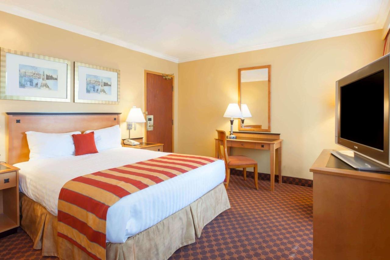 Howard Johnson By Wyndham Downtown 2* Vancouver