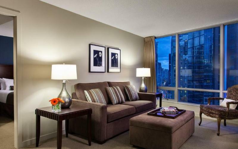 Auberge Vancouver Hotel