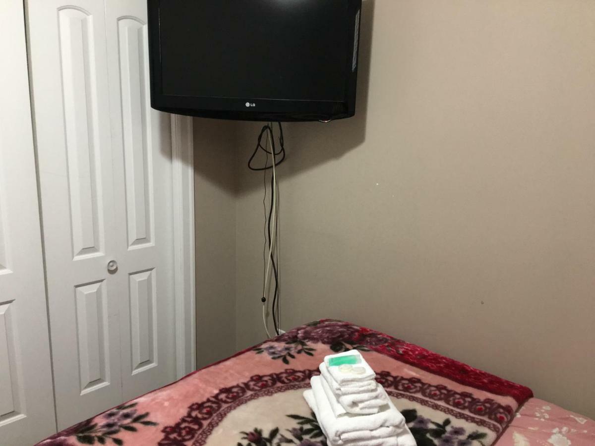 White House Bed & Breakfast