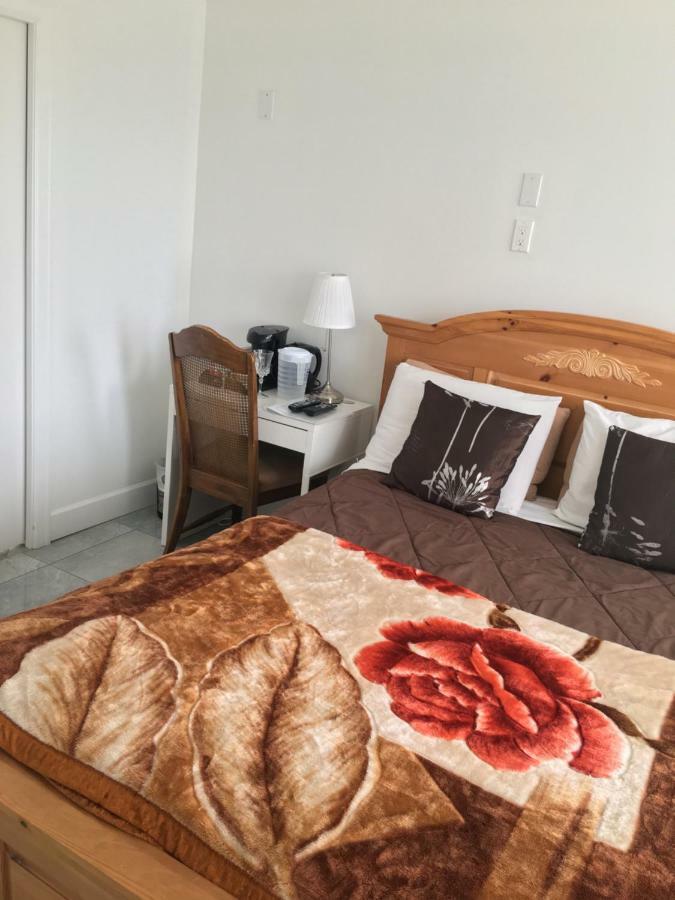 Bed & Breakfast White House