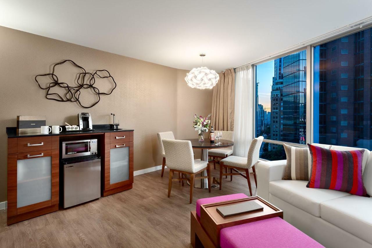 Auberge Vancouver Hotel 4*