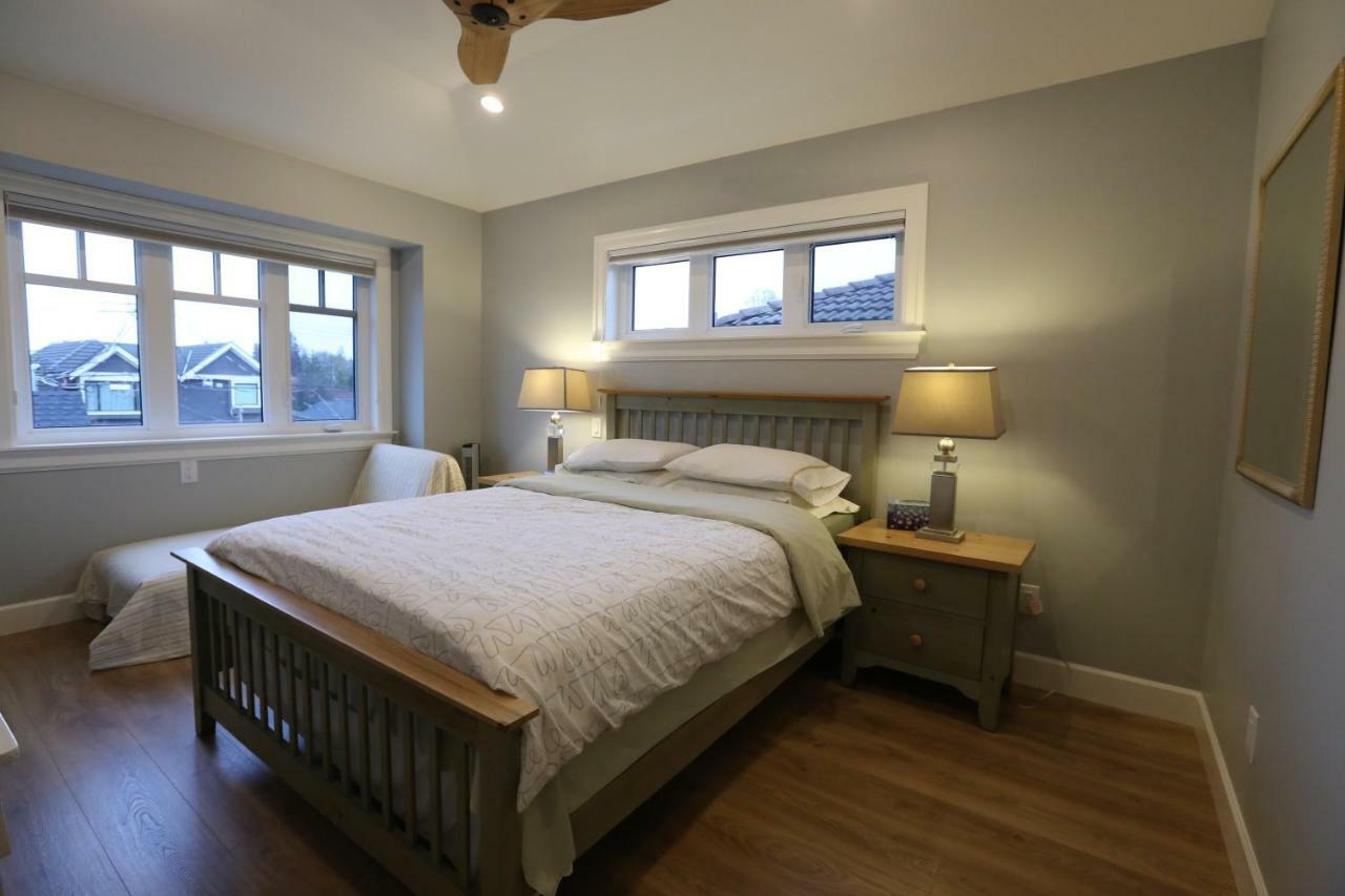 Traveller Vancouver