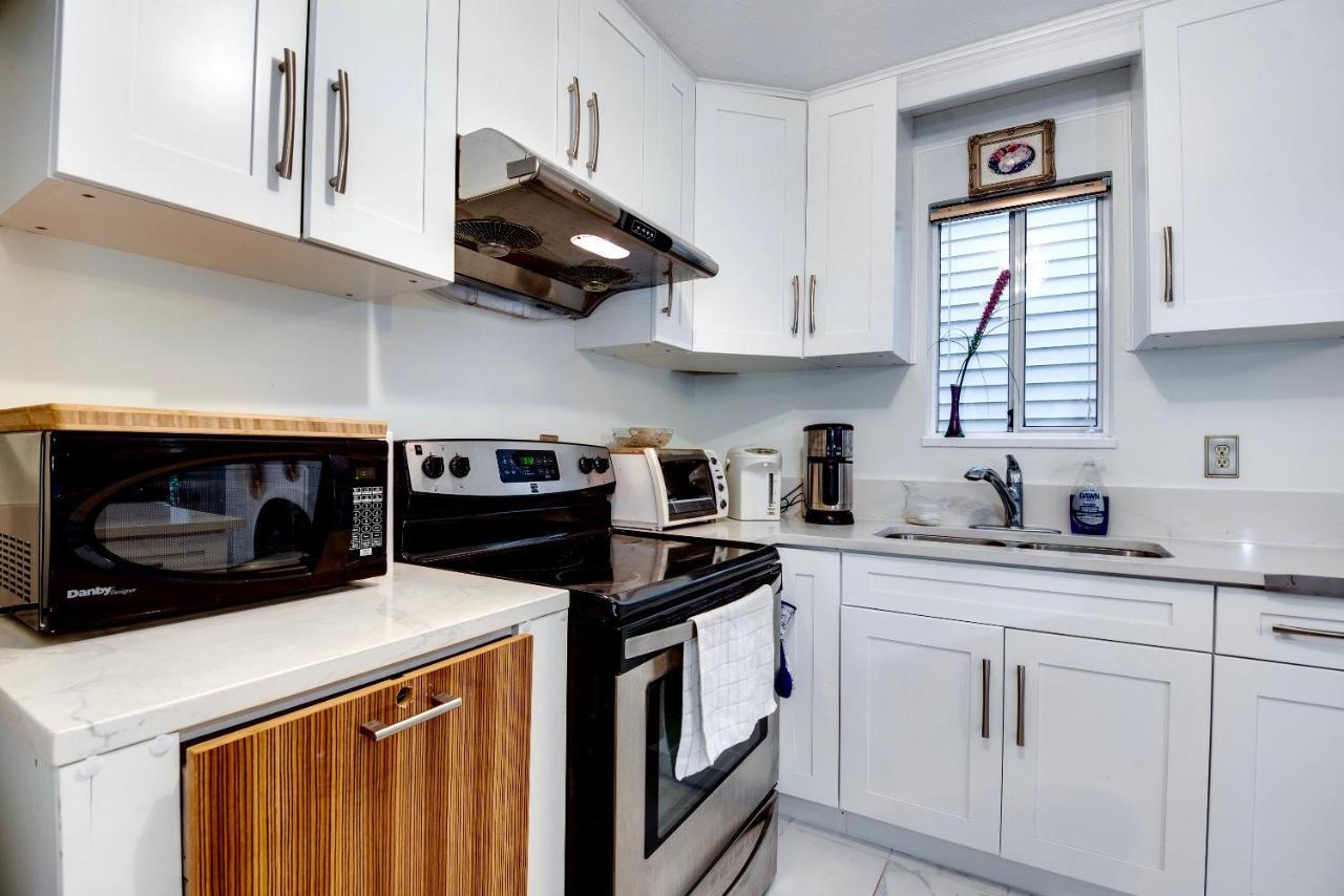 Guest house Away From Home-hillcrest, Queen Elizabeth Park Vancouver
