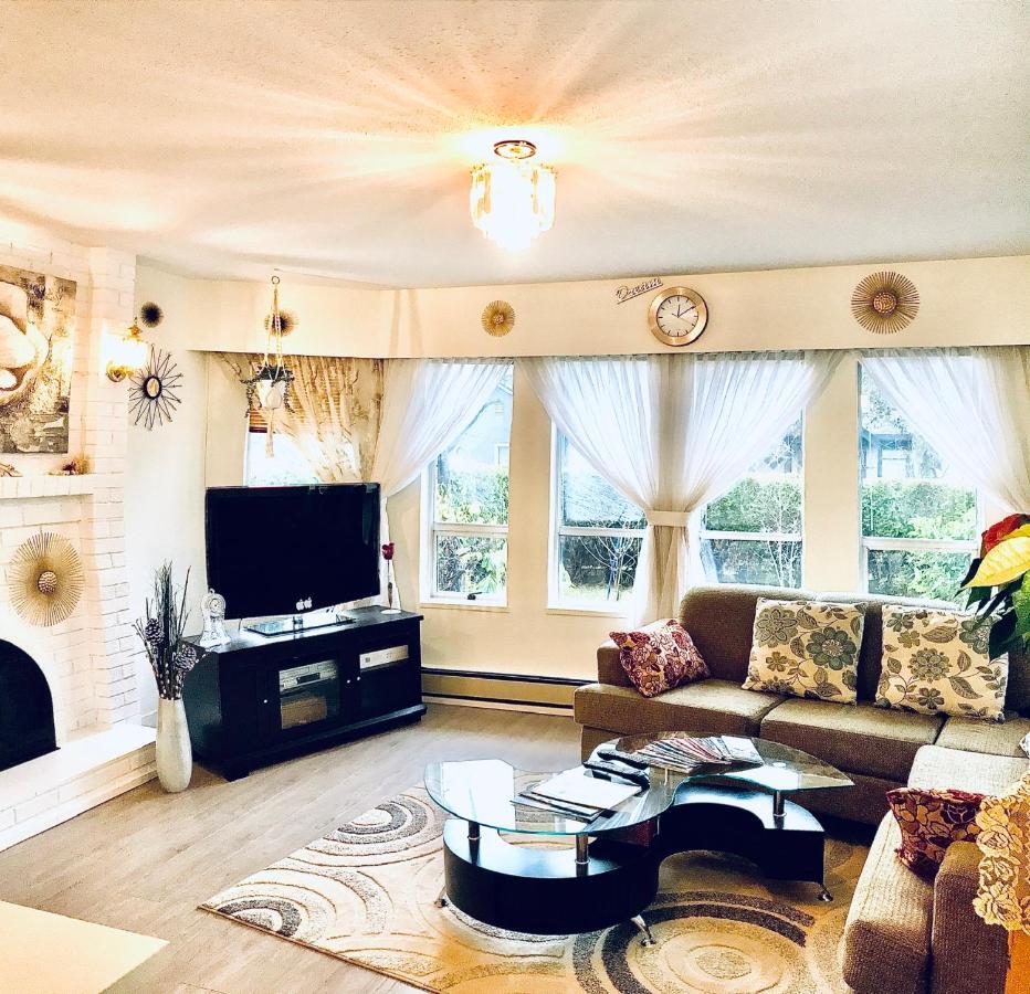 Guest house Away From Home-hillcrest, Queen Elizabeth Park 4*