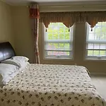 Maple Guesthouse