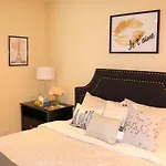 Cozy Room In Vancouver