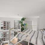 Rare Find Loft With Full Kitchen At Heart Of Downtown