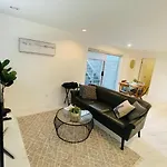 Adorable 2-Bedroom Basement In Vancouver