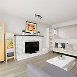Huge 4 Bedroom Upper Suite