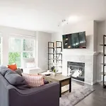 2-Bdr 2-Bath I 1100 Sq.Ft I Walking Distance To Granville Island