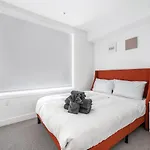 New 3Bd Townhouse Near Qe Park