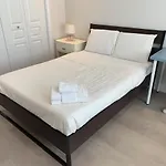 Cozy Private Room In Charming Dunbar-Southlands