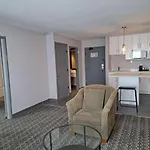 Best Western Plus Vancouver Airport Hotel