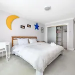 Luxurious Vancouver Retreat - Private Bedroom In Shared House