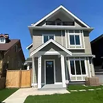 New Modern Three-Room Duplex-2793