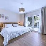 Three-Tree Villa-Central Location