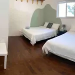 Westside Pool Home-8 Min To Downtown, Yard Parking