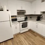 Charming East Van Hideaway - Near Skytrain