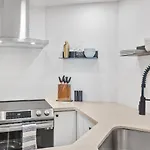 Downtown Luxury 1Br Coal Harbour
