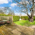 Tranquil Haven Near Attractions 2Bd Upper Floor Or 2Bd Basement Floor