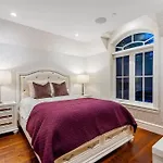 Oceanview Luxury 4-Bedrooms Vancouver Point Grey