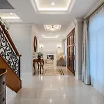 Oceanview Luxury 4-Bedrooms Vancouver Point Grey