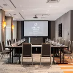 Delta Hotels By Marriott Vancouver Downtown Suites