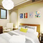 Modern 1 Bedsuite In Kerrisdale, Access Ubc Downtown Yvr