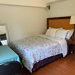 Broadway Guest House
