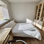 Convenient To Attractions & Close To Airport