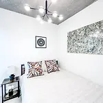 Luxury 2 Bedroom 40Th Floor Condo In Downtown Van