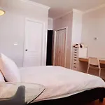 Cici Villa, Close To Skytrain And Airport