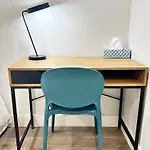 New Suite With Private Bathroom 10 Mins To Ubc