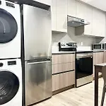 New Suite With Private Bathroom 10 Mins To Ubc