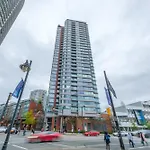 Central 1-Bedroom Apartment With Pool, Jacuzzi & Sauna
