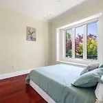 Luxury 4-Bedroom Family Home